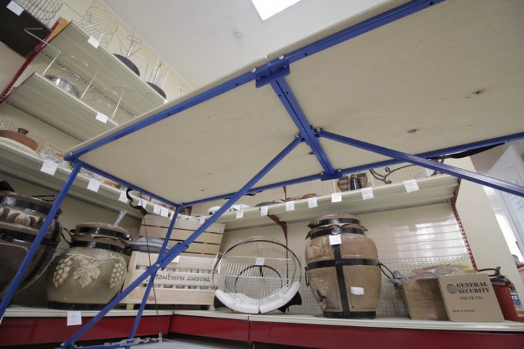 Полок складной Intent ПС-700 для мобильной бани в Краснодаре