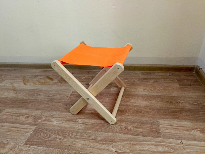 Табурет складной деревянный в Краснодаре