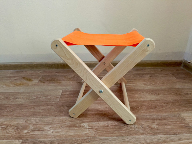 Табурет складной деревянный в Краснодаре